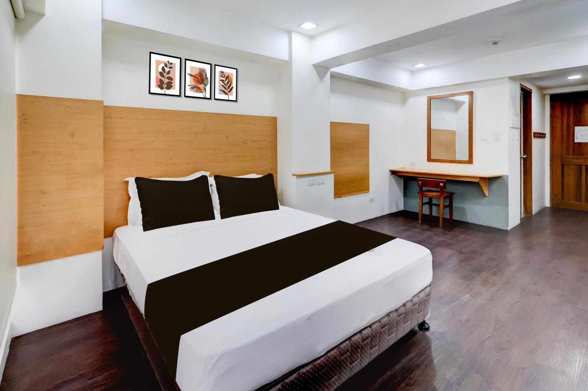 Collection O Brblock Boutique & Residences, Santa Cruz Olympia, Makati ماكاتي المظهر الخارجي الصورة